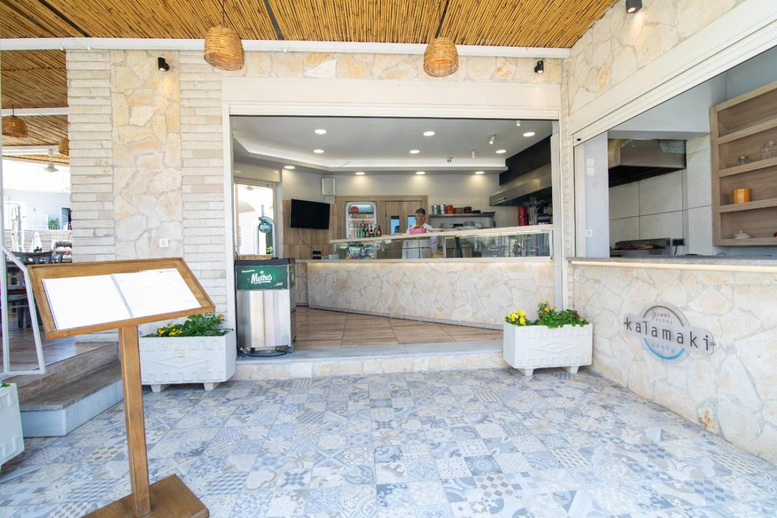 Opera Blue Corfu מלון 4*