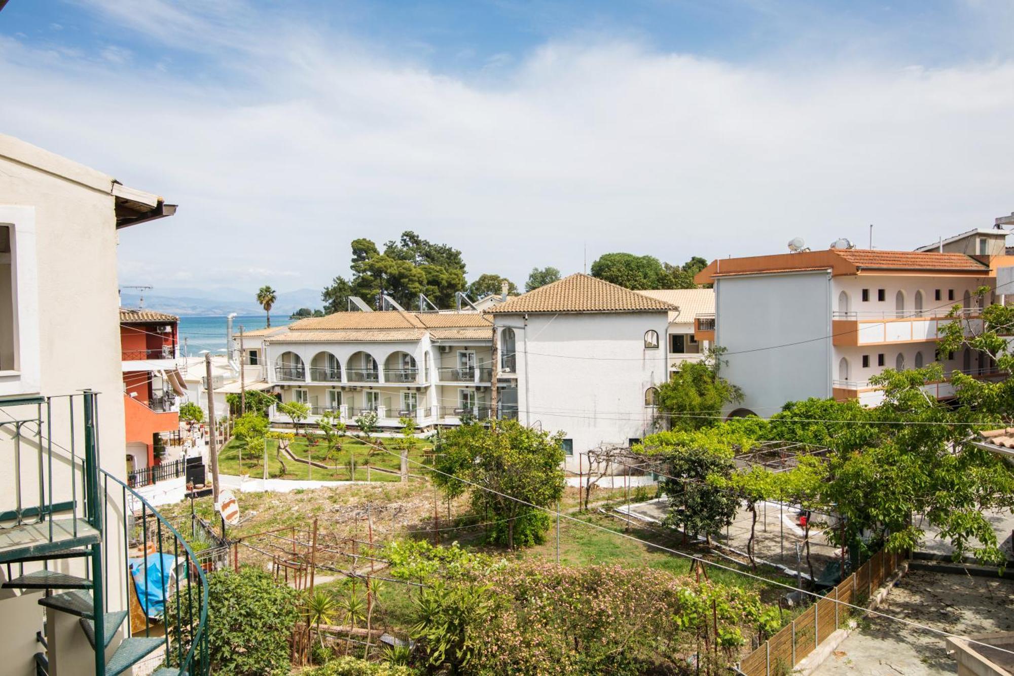 Opera Blue Corfu מלון