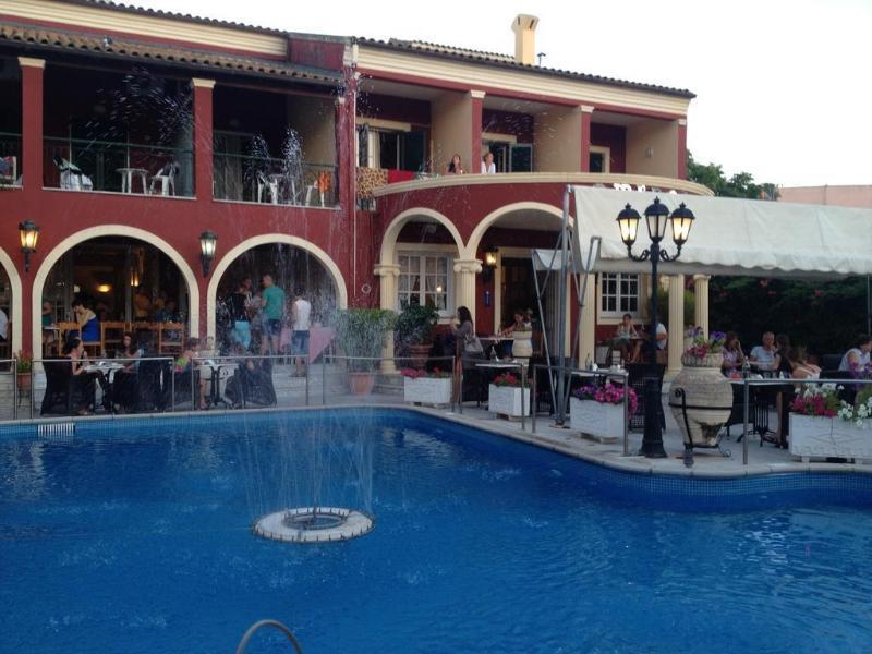 Opera Blue Corfu 酒店 Gouviá